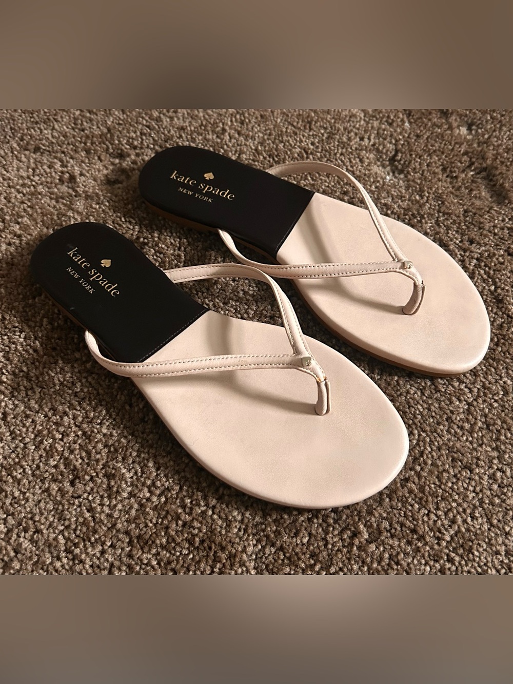 kate spade Leather Black & Beige Colorblock Cabana Flip Flops Women’s Size 8
